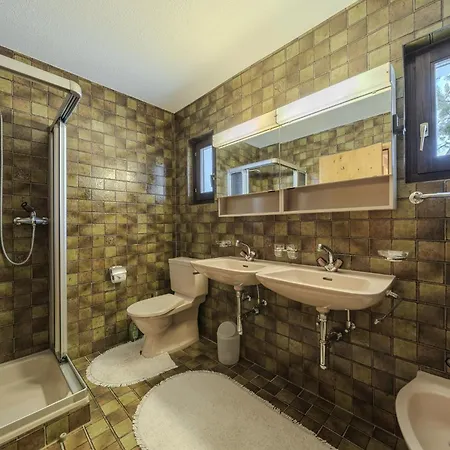 木屋 Marmotta 2 By Vacations, Privates Familienhaus Direkt An Der Skipiste 阿罗萨