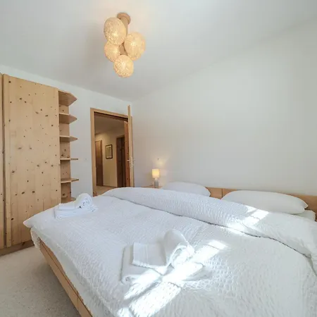 Marmotta 2 By Vacations, Privates Familienhaus Direkt An Der Skipiste * Αρόζα