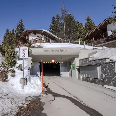 Marmotta 2 By Vacations, Privates Familienhaus Direkt An Der Skipiste Шале