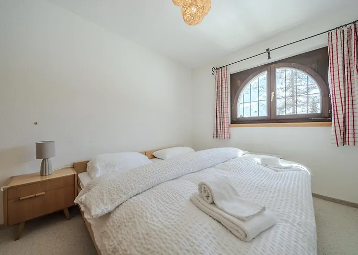Marmotta 2 By Vacations, Privates Familienhaus Direkt An Der Skipiste 木屋 阿罗萨